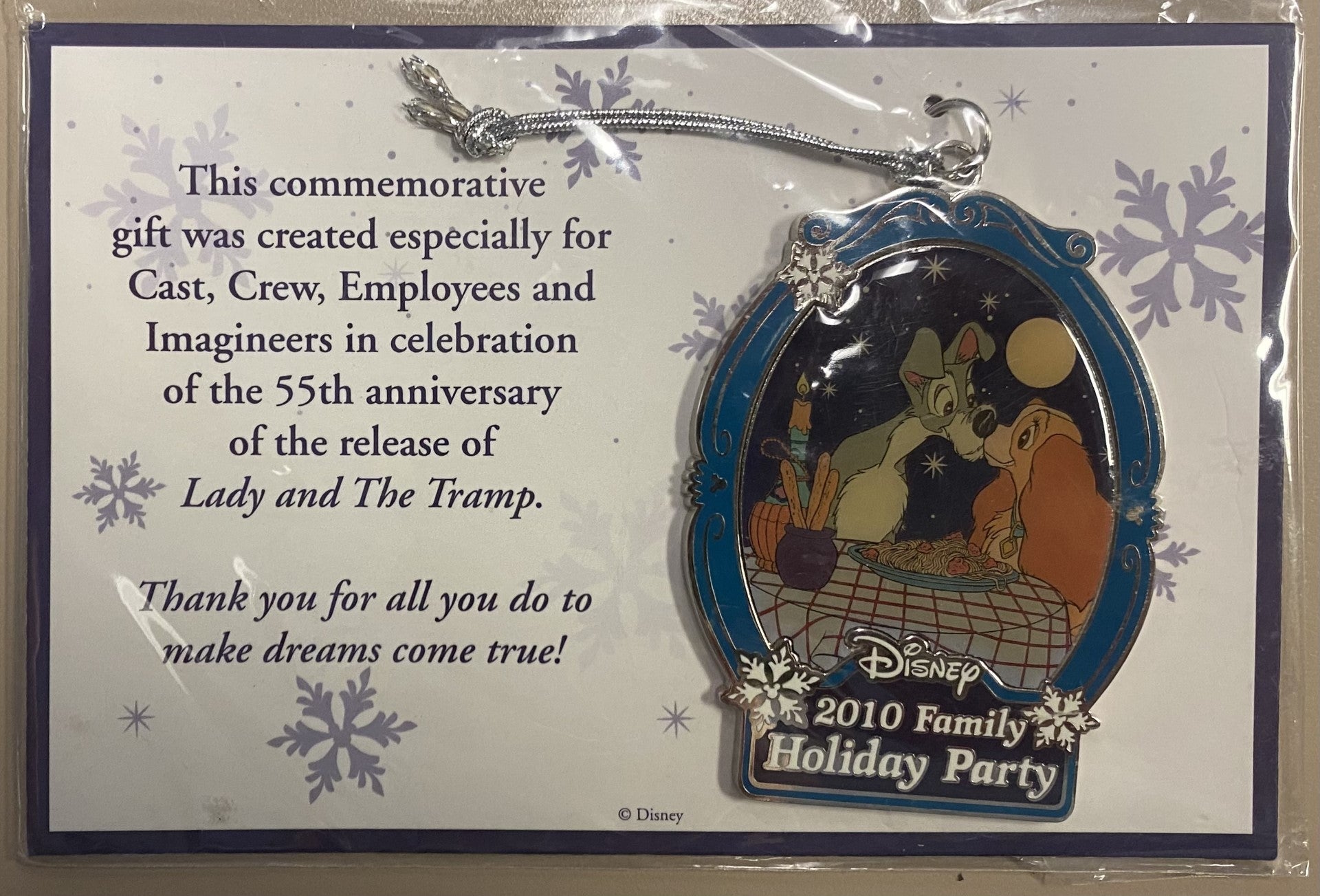 Disney Cast Member Family Holiday Celebration 2010 Lady and The Tramp Ornament